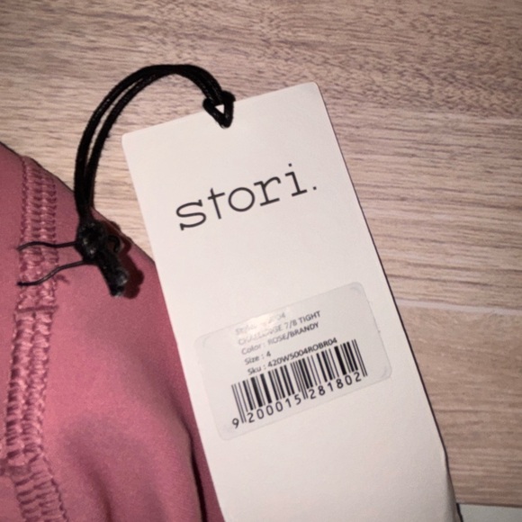 Stori Challenge 7/8 Two Toned Leggings in Rose and Maroon - Picture 4 of 5